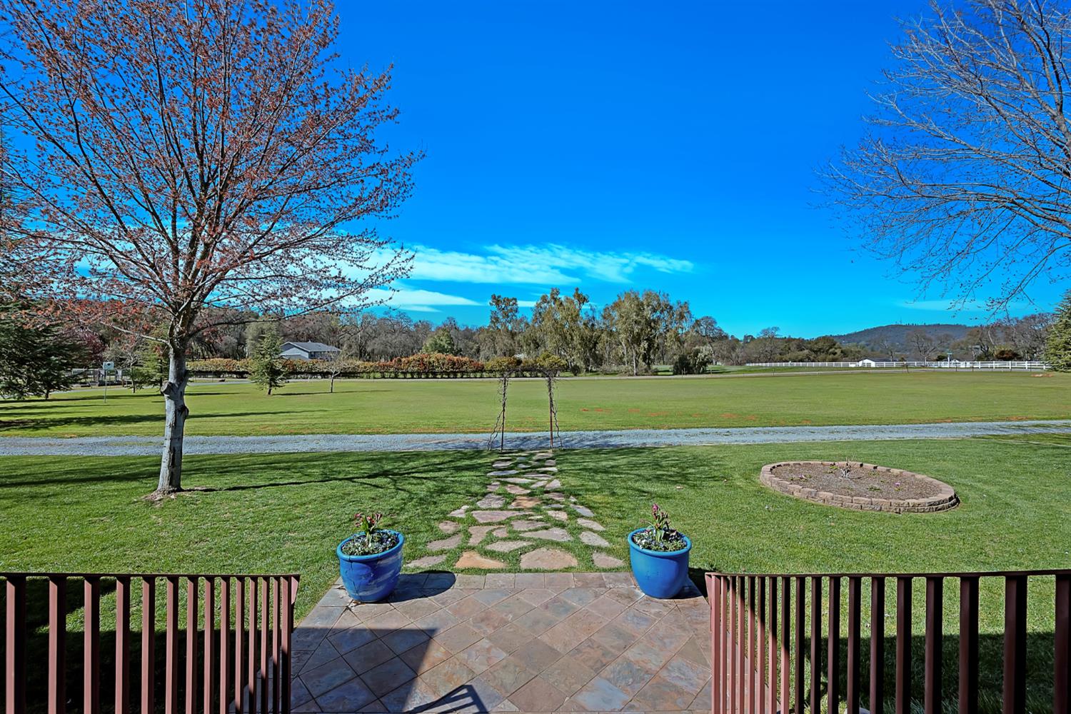 2847 Sierra Vista Road