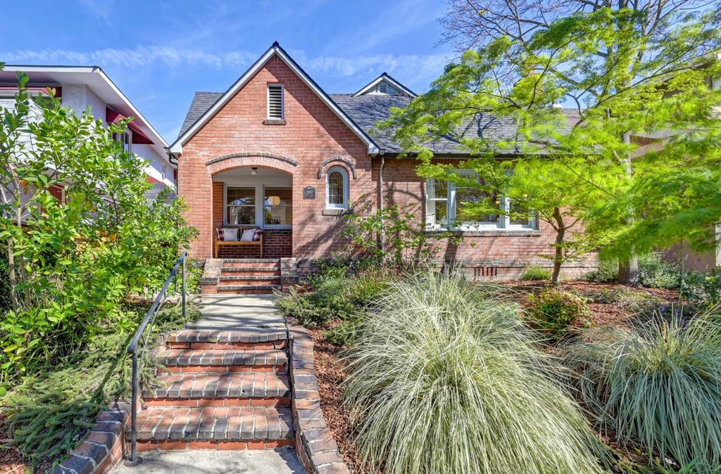 Photo of 2957 23rd Street, Sacramento, CA 95818 (MLS # 226033343)