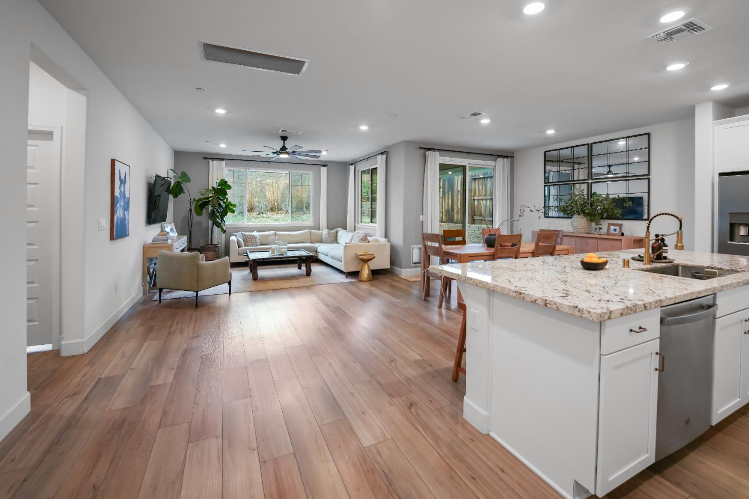 4658 Scenic Vista Drive