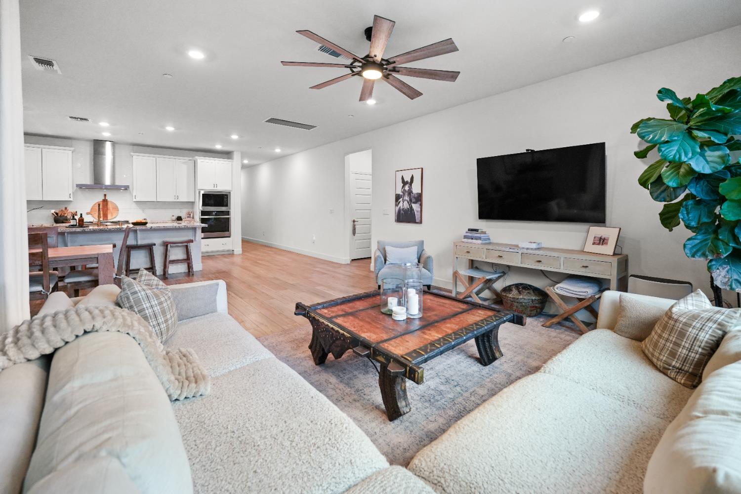 4658 Scenic Vista Drive