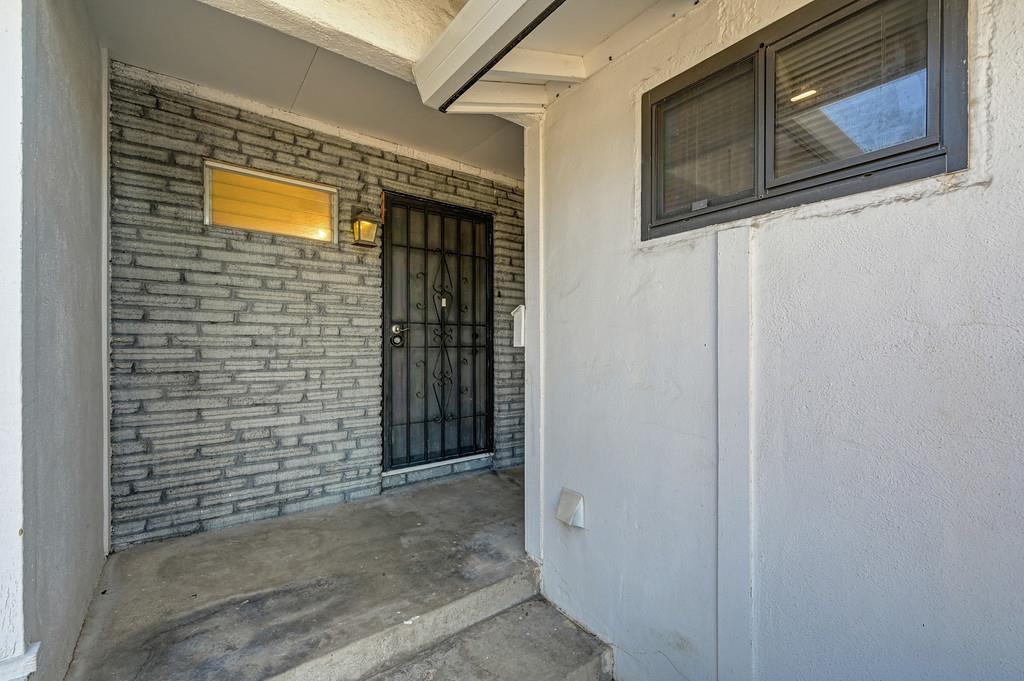 3721 Thornhill Drive