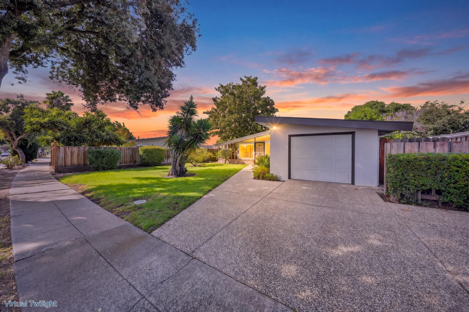 769 LAKEMUIR Drive