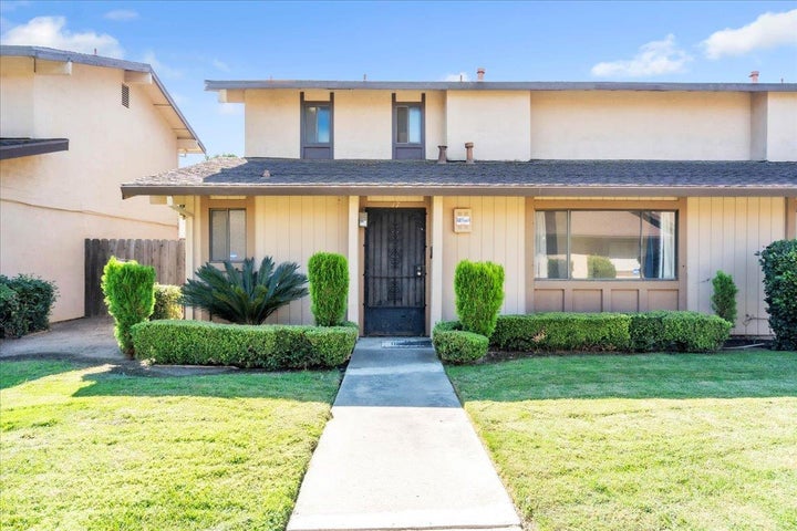 Photo 1 of 34 — 17 W Lancaster Drive, Stockton, CA 95207