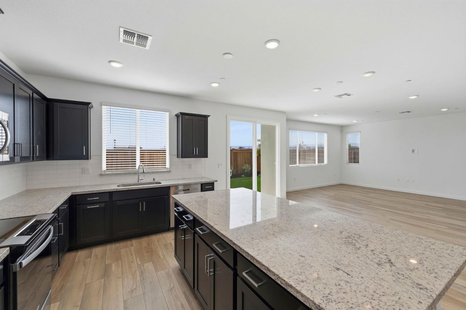 1230 N Robiolo Lane