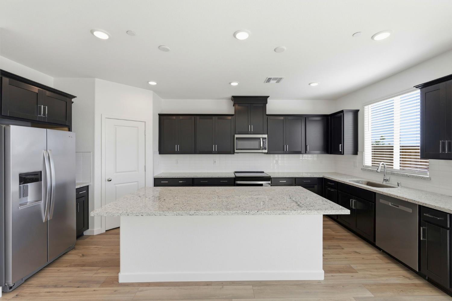 1230 N Robiolo Lane