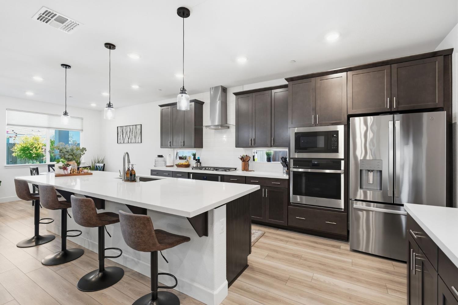 4581 Blushing Lily Way