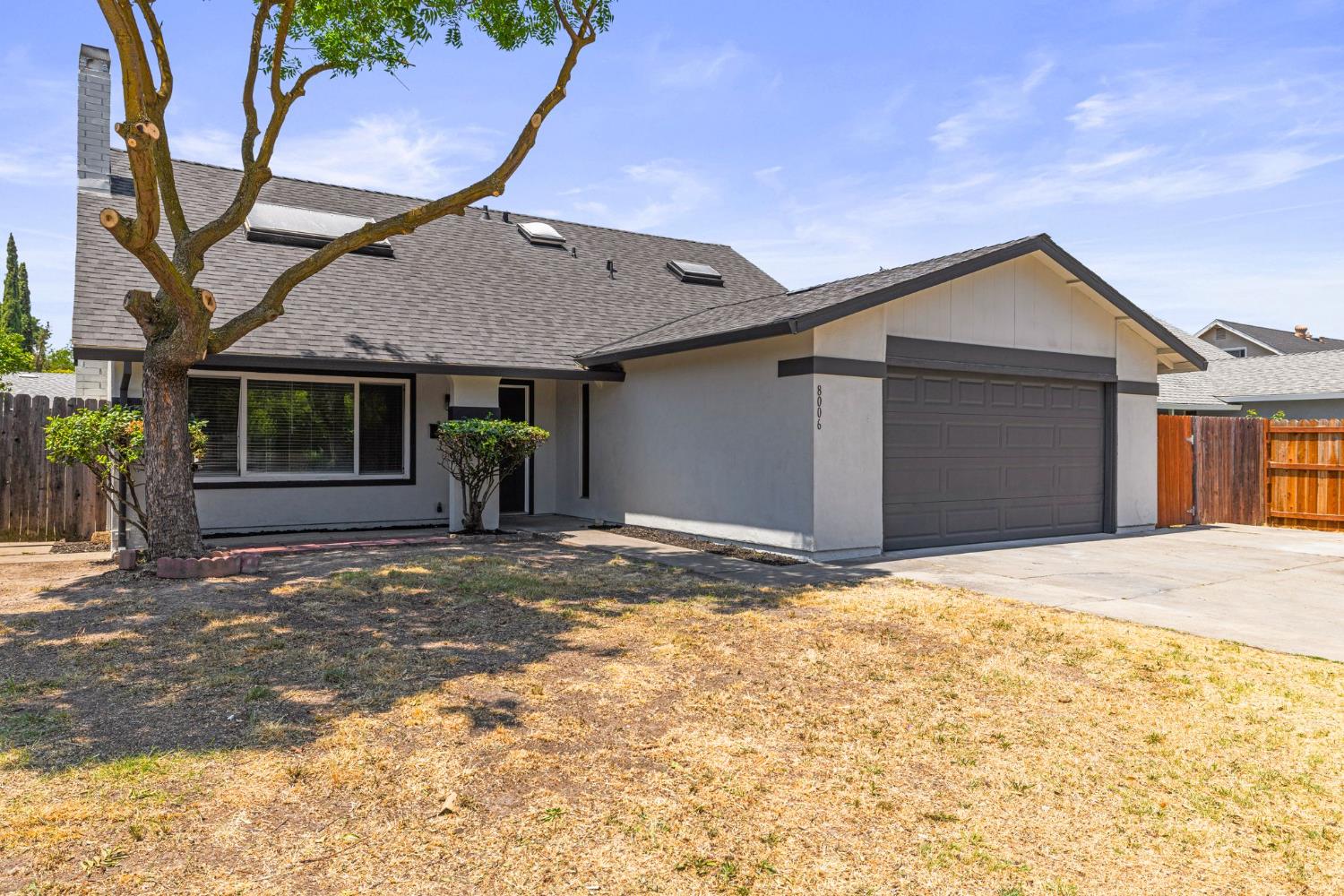 8006 Center Parkway