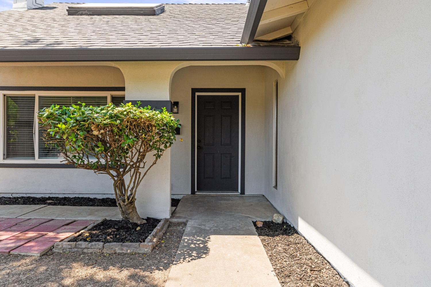 8006 Center Parkway