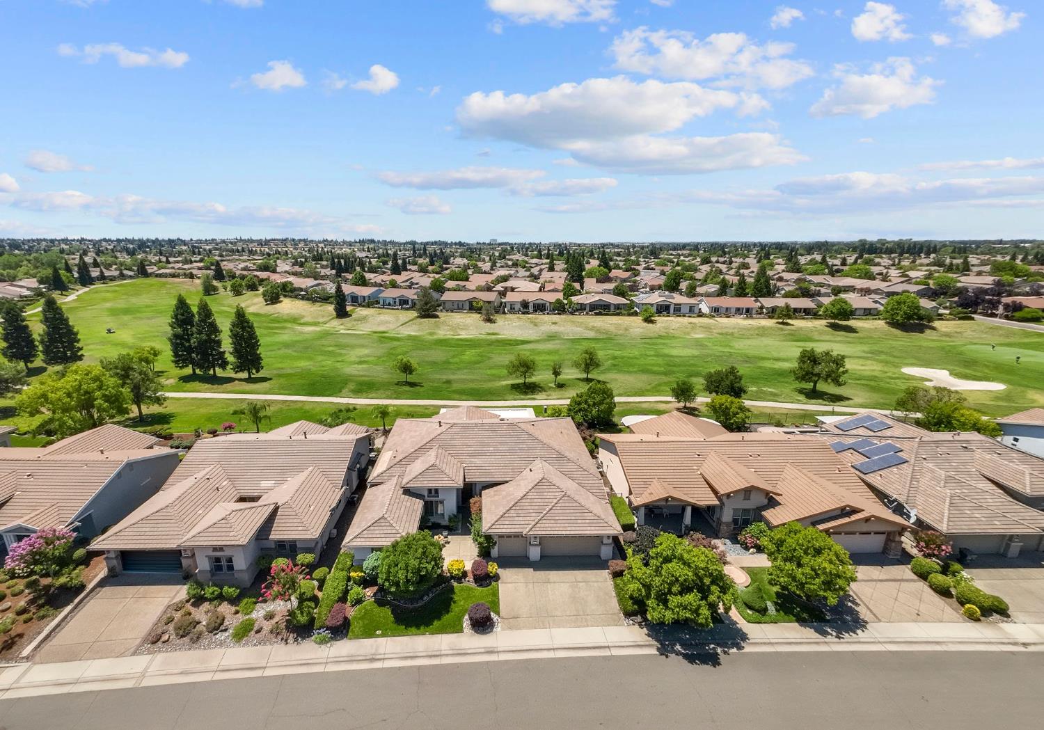 1077 Overland Lane