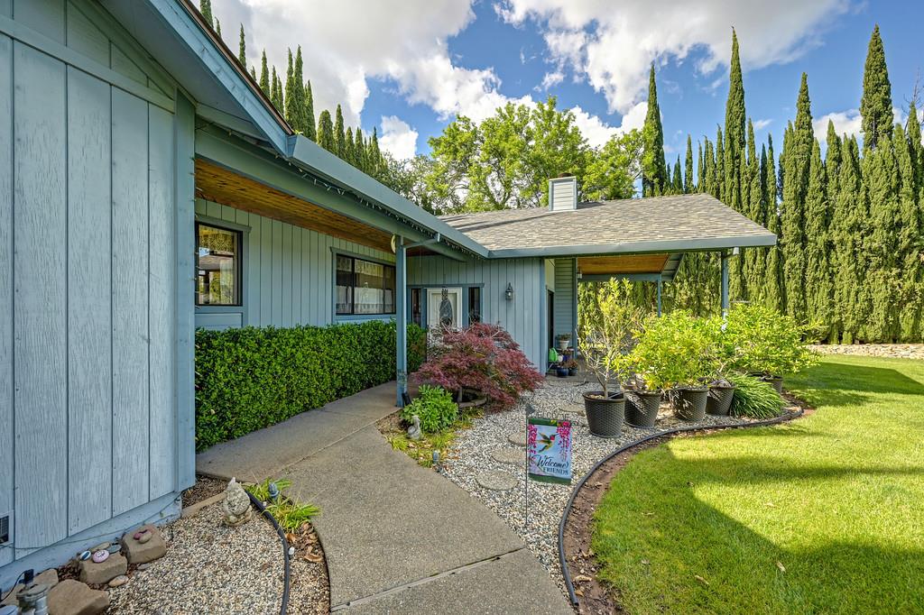 7561 Orange Drive