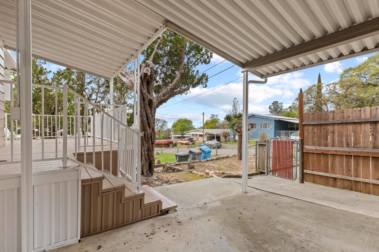 9 Hanging Tree Court