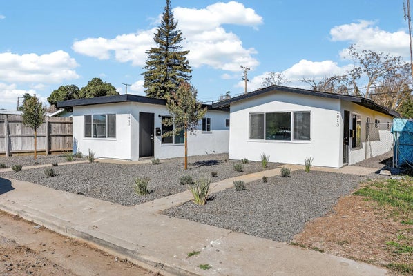 1017 W SANTA FE AVE, MERCED, CA 95340 - Image 5c564eae514b35a6ab0d4d71da841e3f/2049106071