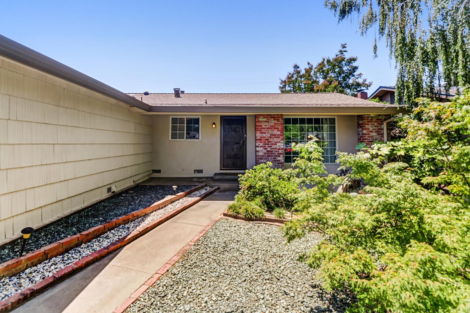 8944 New Dawn Drive