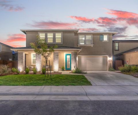 2116 Abbeyhill Road Lincoln CA 95648