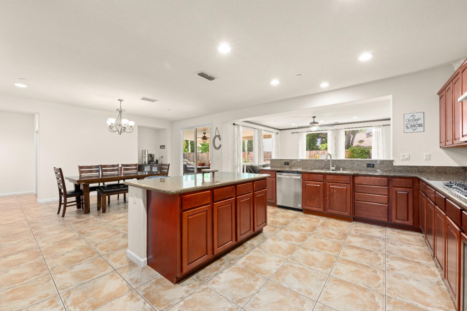 1198 Davmore Lane