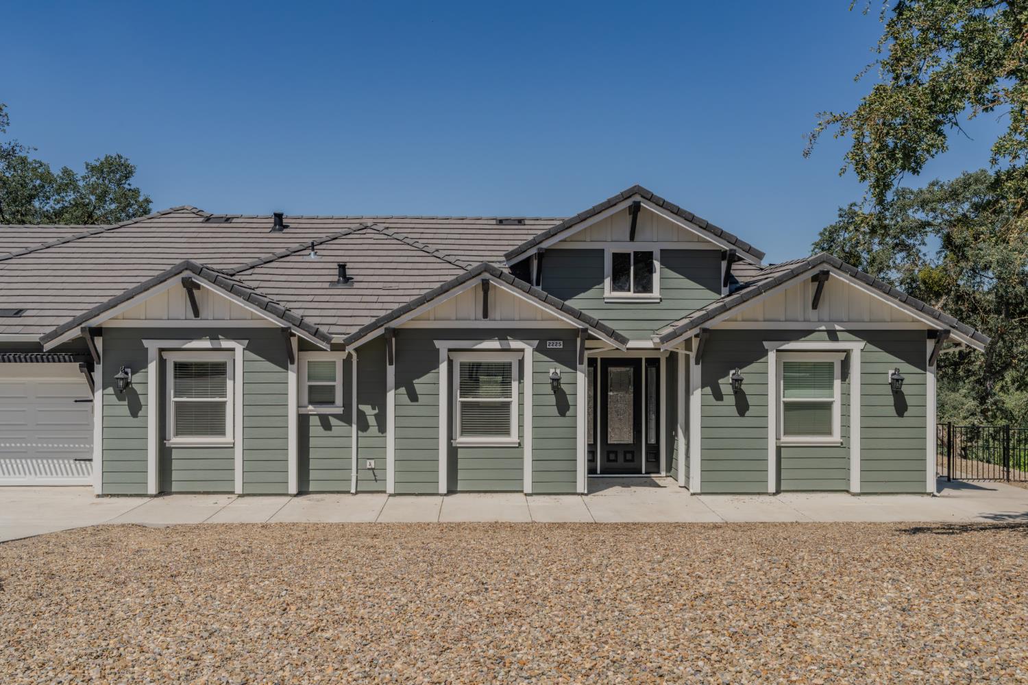 2225 Clair Court