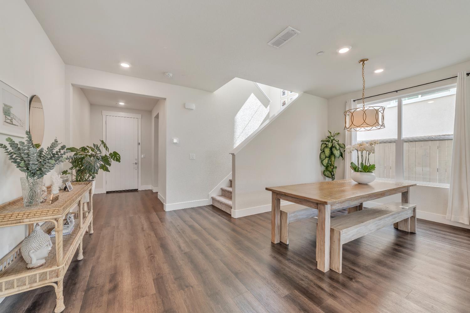 3227 Highgate Terrace Loop