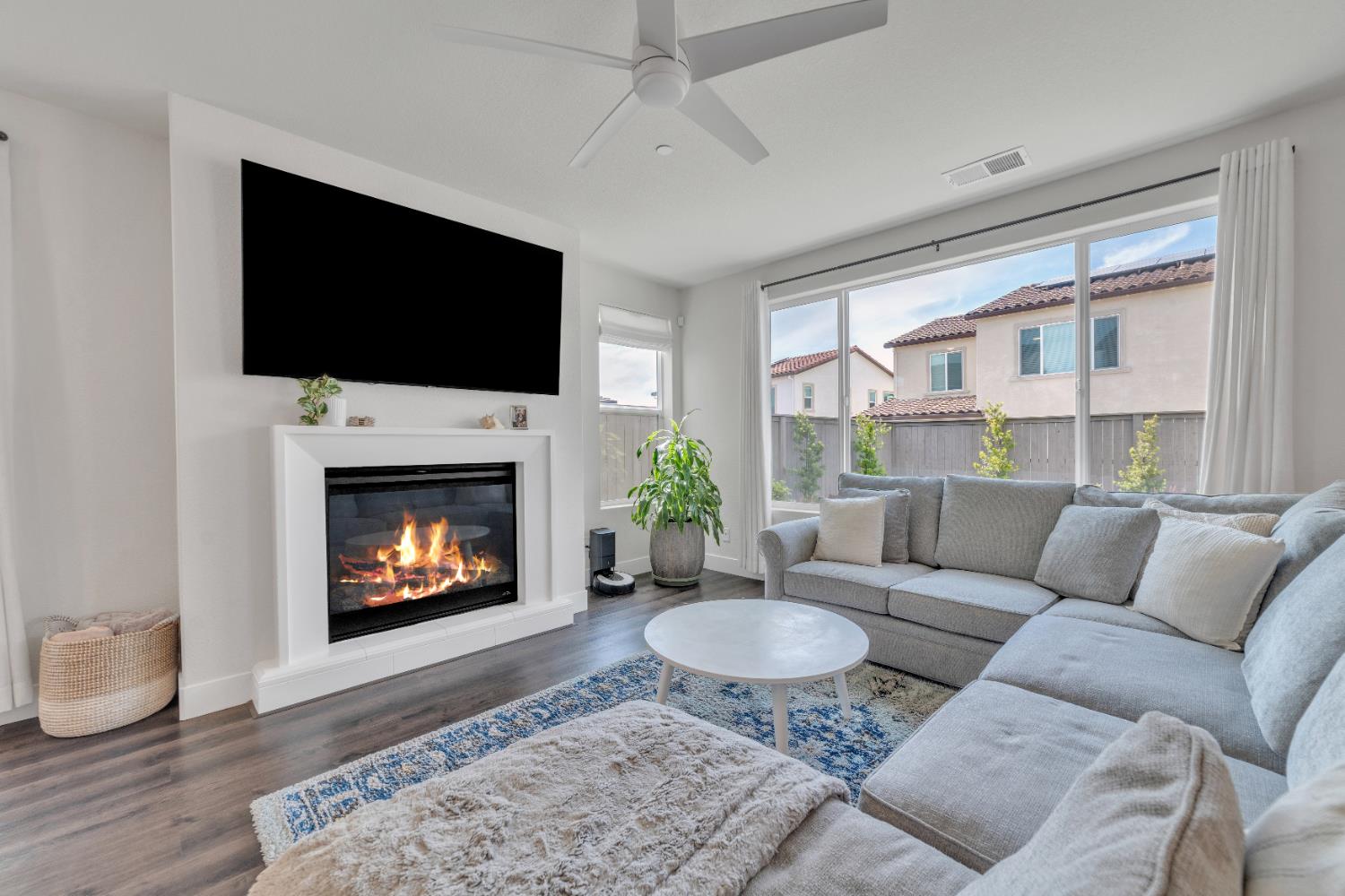 3227 Highgate Terrace Loop