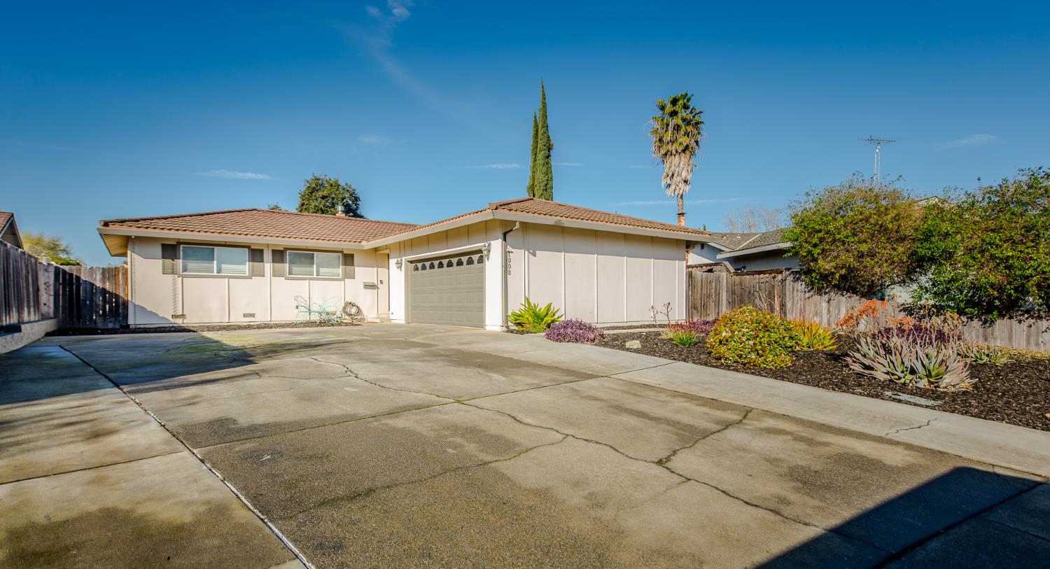 1008 Greenwood Drive