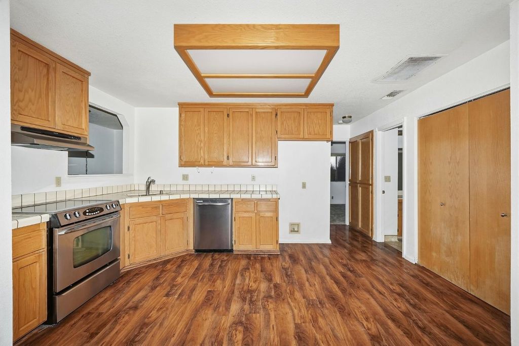 Photo of 2725 Yuma Court, Cameron Park, CA 95682 (MLS # 226034877)