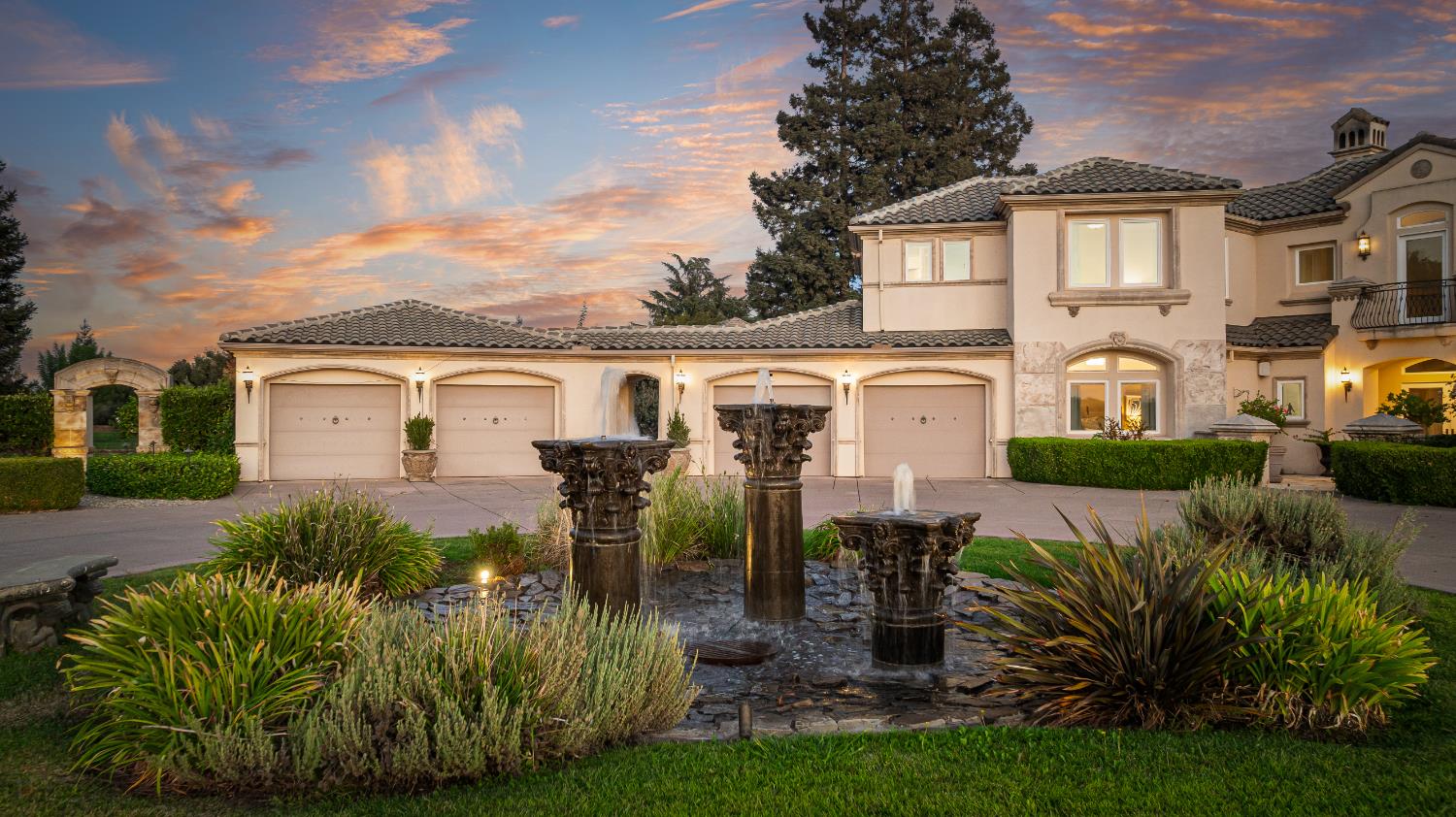 19450 Hidden Lakes Lane