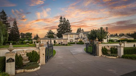 19450 Hidden Lakes Lane Acampo CA 95220