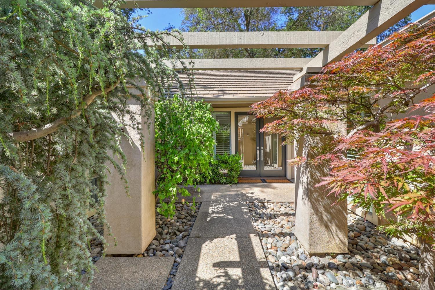 11225 Crocker Grove Lane