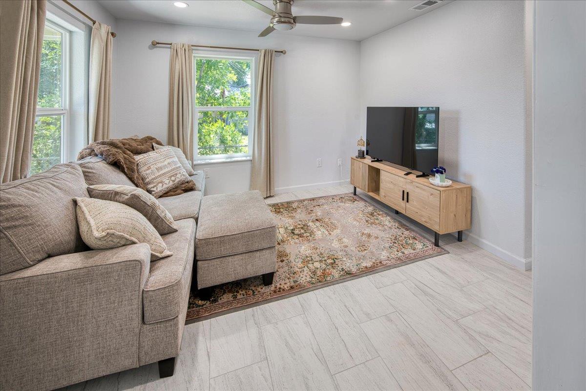 1218 Maple