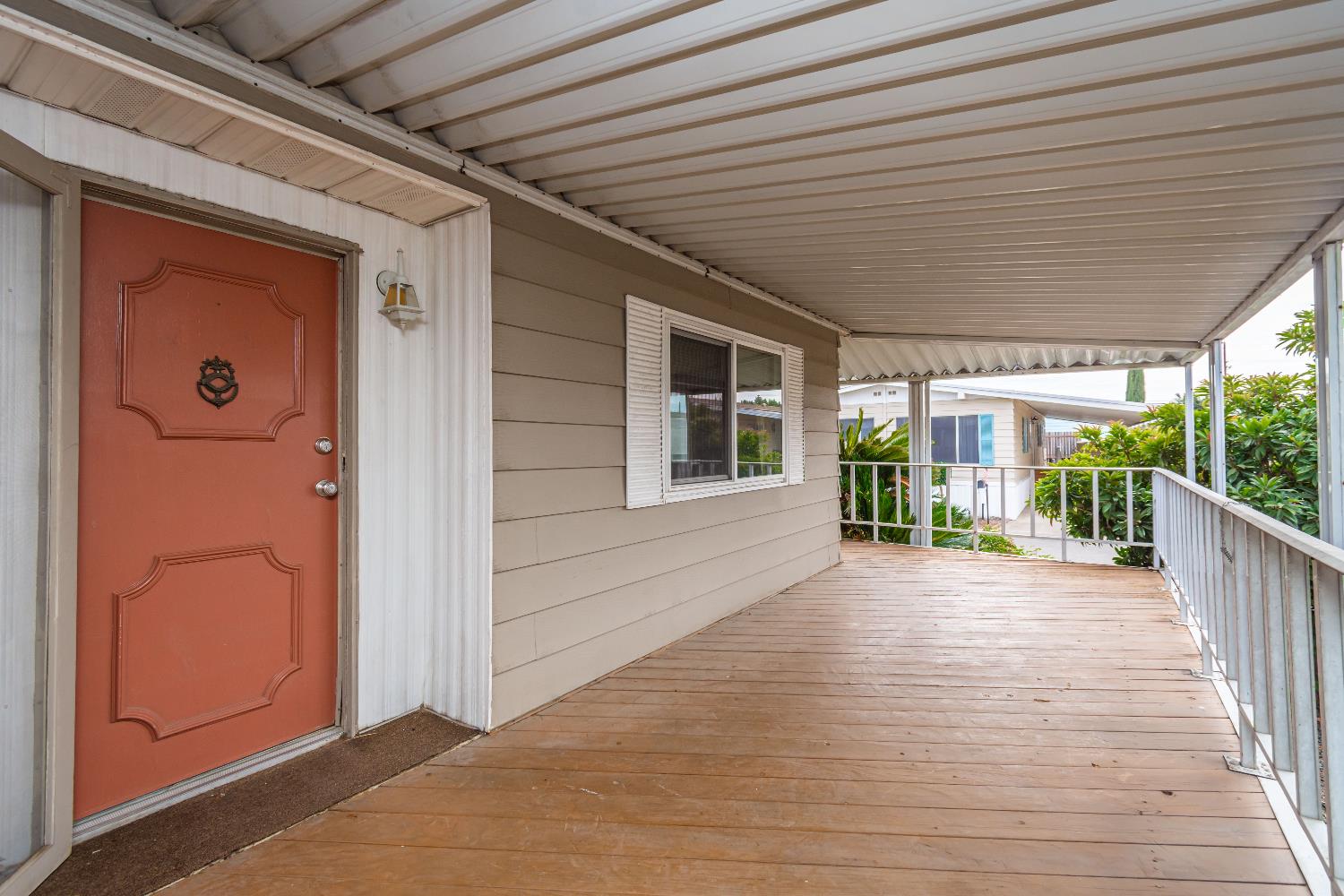 8181 Folsom Boulevard 209