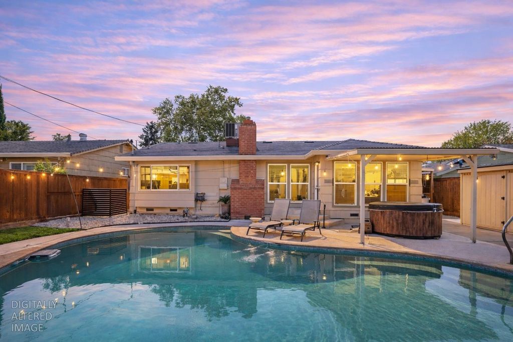 Photo of 6441 Rexford Way, Carmichael, CA 95608 (MLS # 226003044)