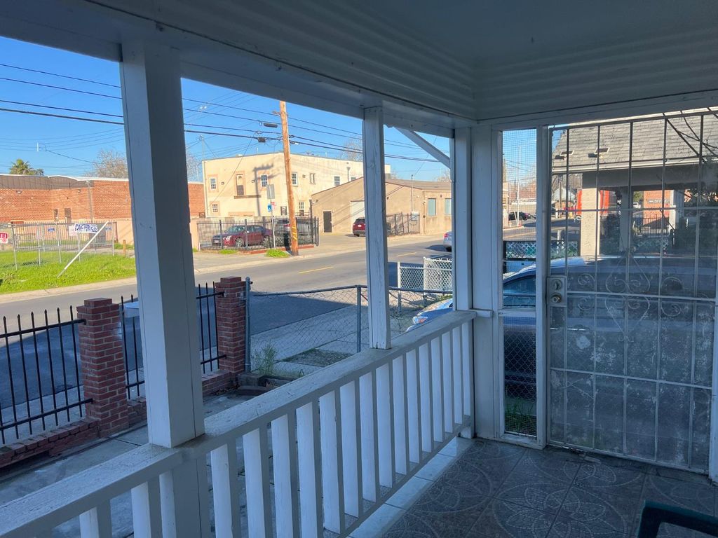 Photo of 4740 14th Avenue, Sacramento, CA 95820 (MLS # 226004494)