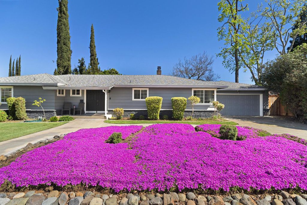 Photo of 2032 Mission Avenue, Carmichael, CA 95608 (MLS # 226032644)