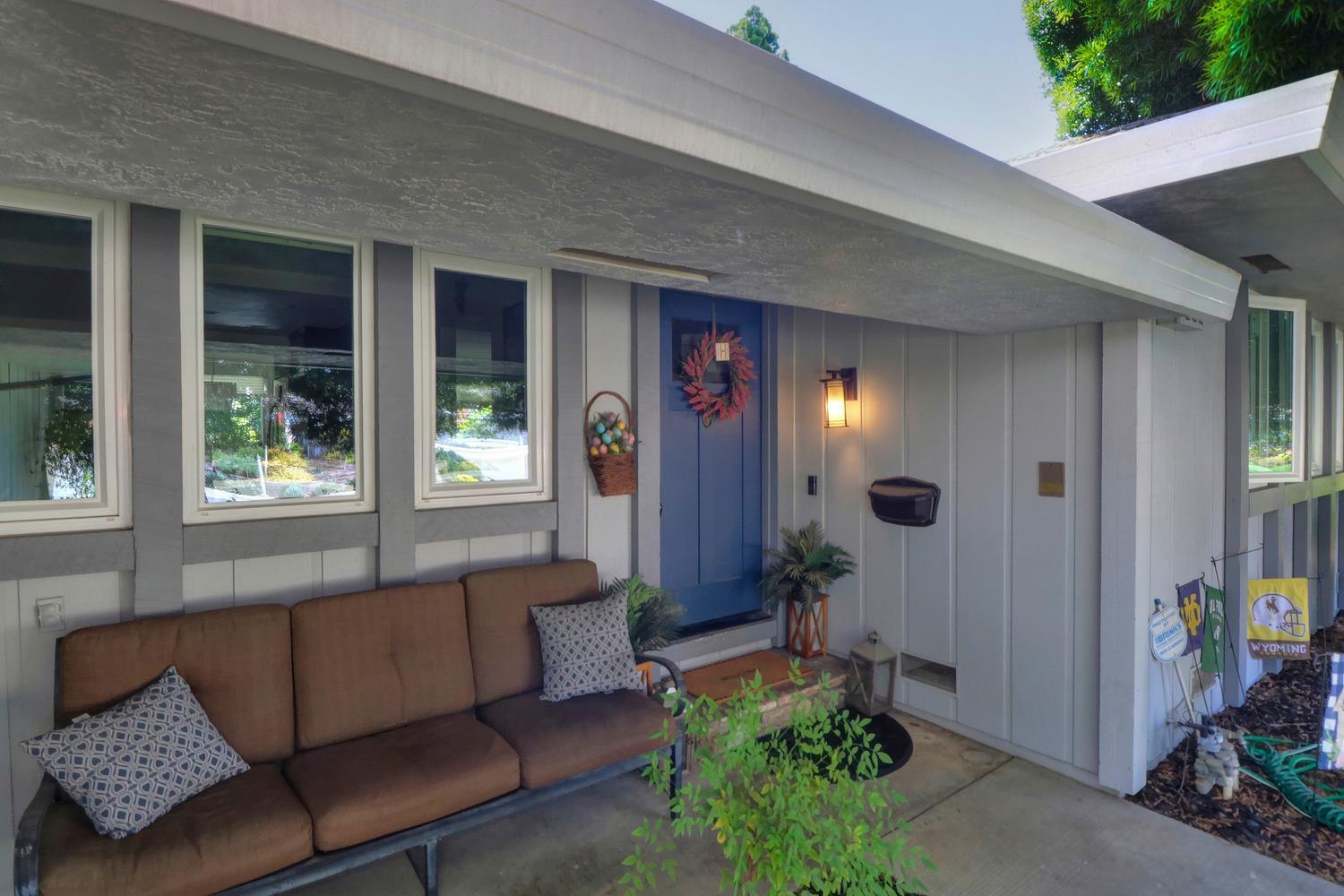 4884 Kipling Drive