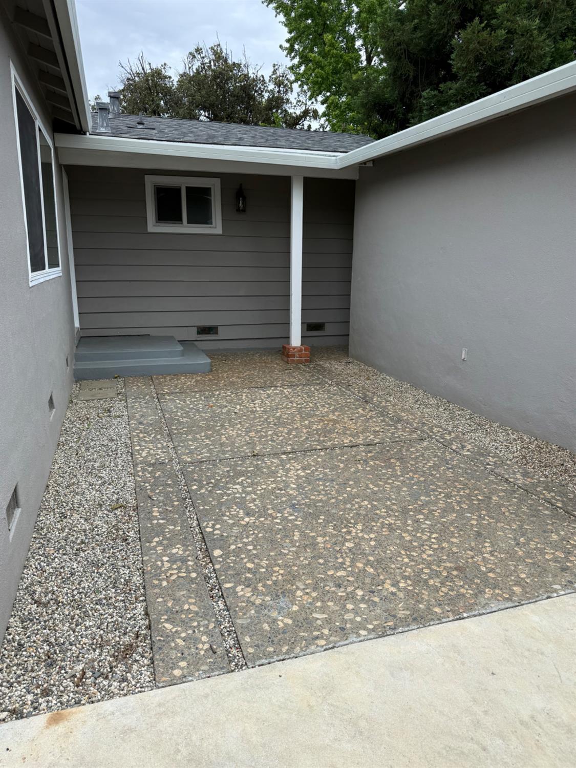 3006 Chestnut Hill Drive