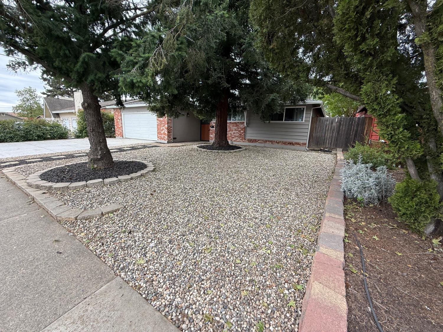 3006 Chestnut Hill Drive