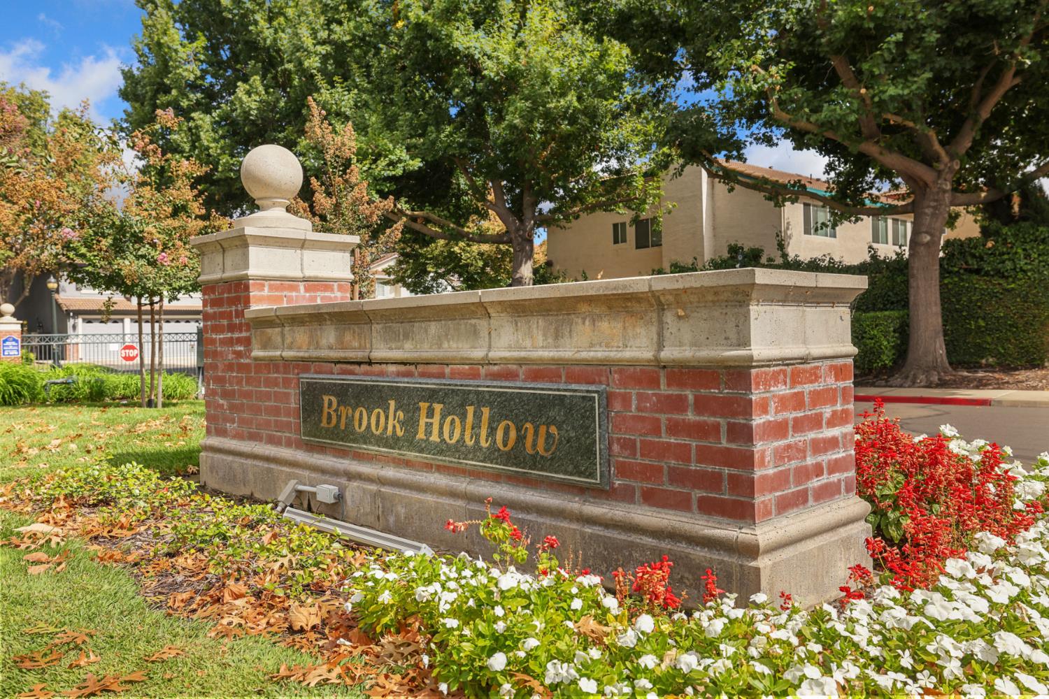 6409 Brook Hollow Circle