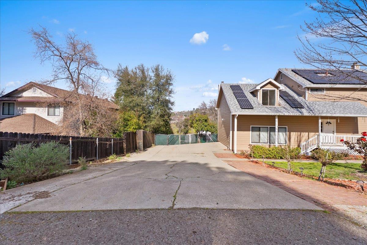 2717 Knollwood Drive