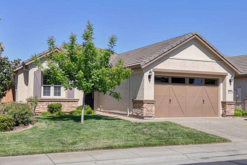 Photo of 9895 Sheffield Way, Elk Grove, CA 95757 (MLS # 226007360)
