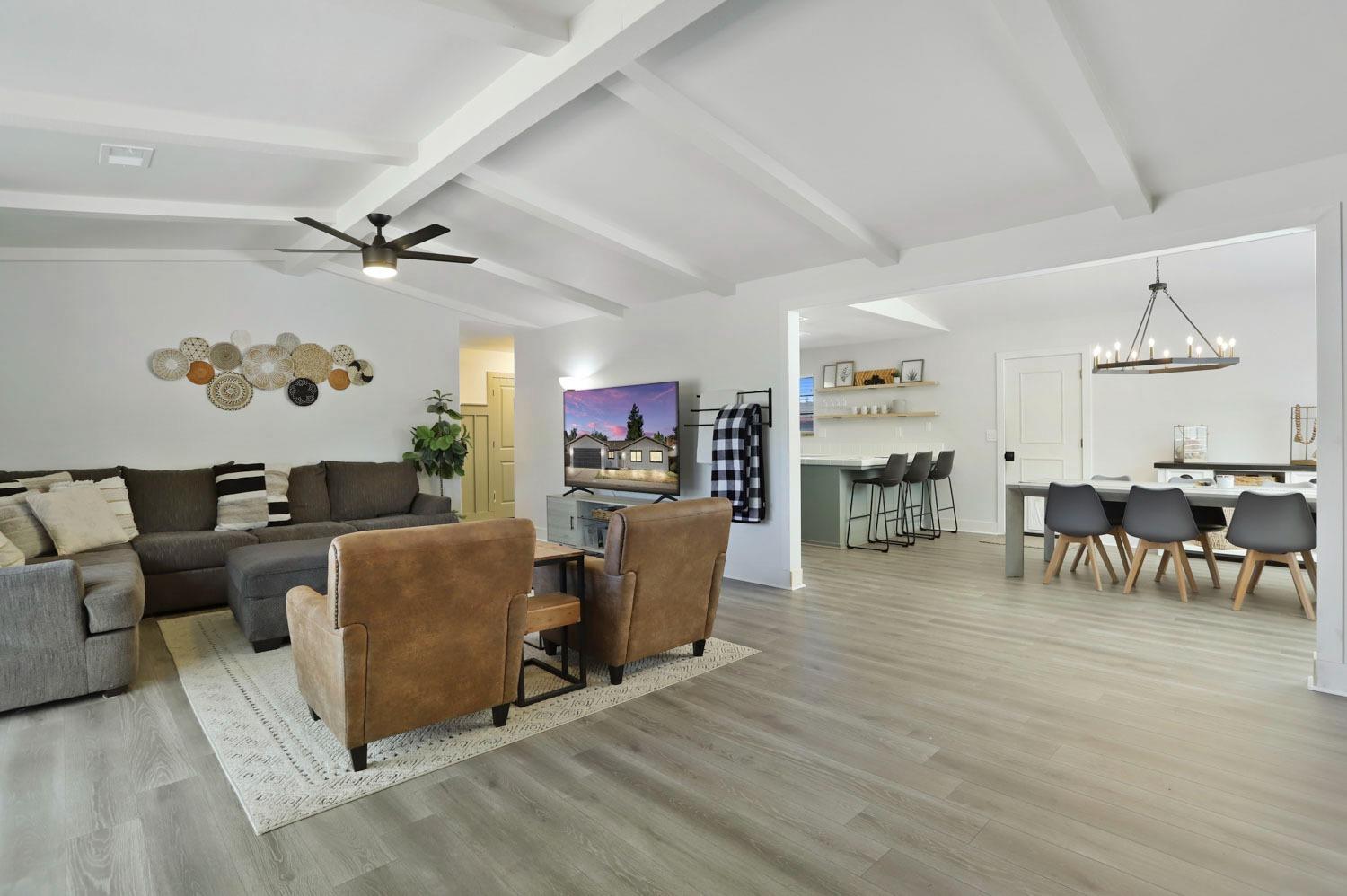 733 Prairie Court