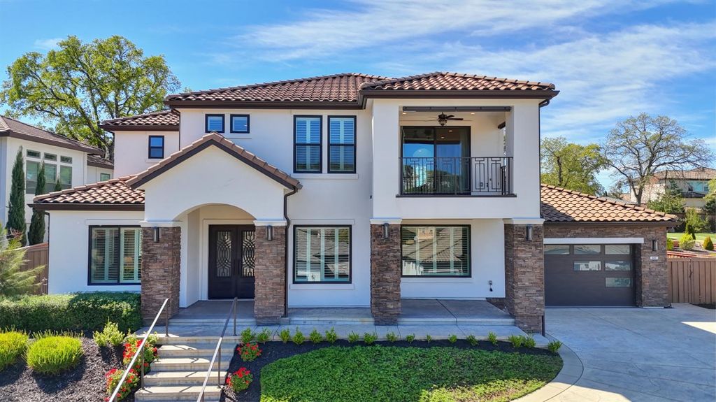 Photo of 655 Russell Drive, Folsom, CA 95630 (MLS # 226027545)