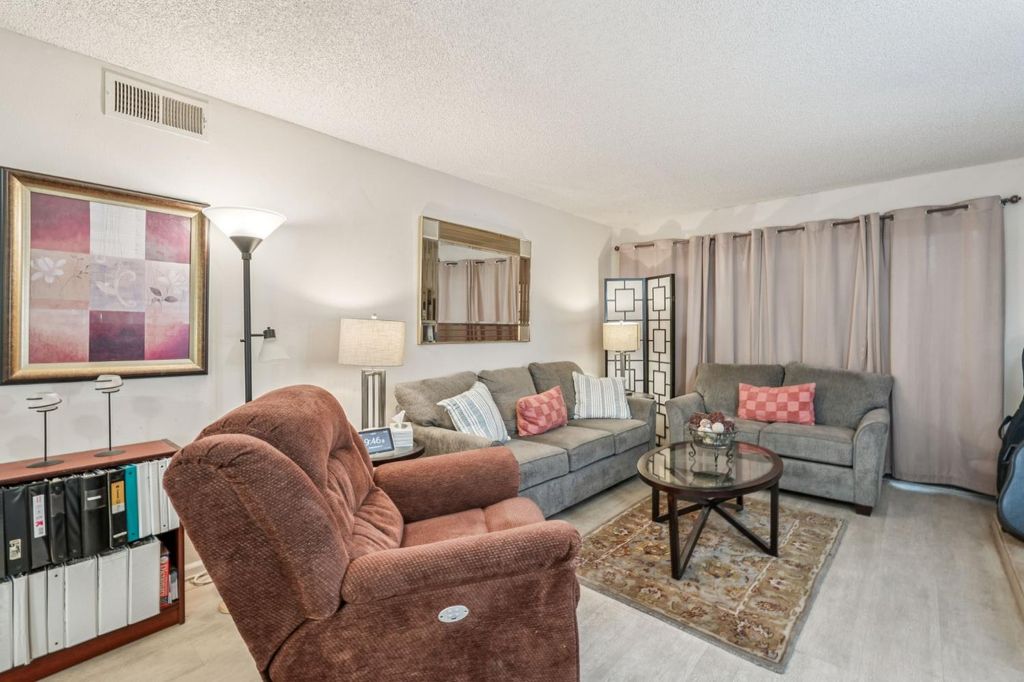 Photo of 802 Woodside Lane #1, Sacramento, CA 95825 (MLS # 225145021)