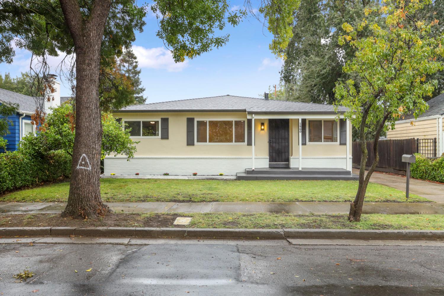 1860 Lucerne Avenue