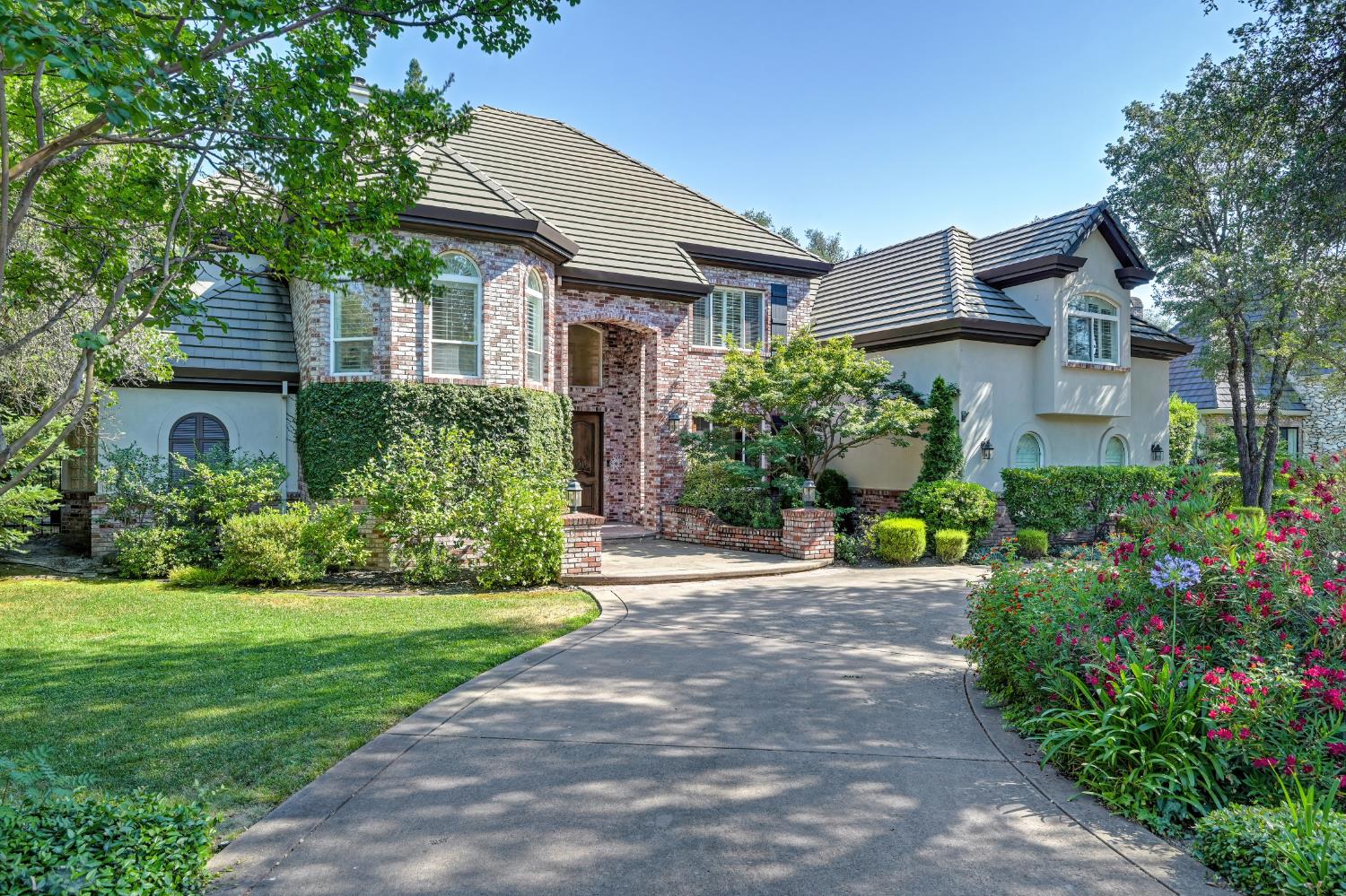 7395 Shelborne Drive