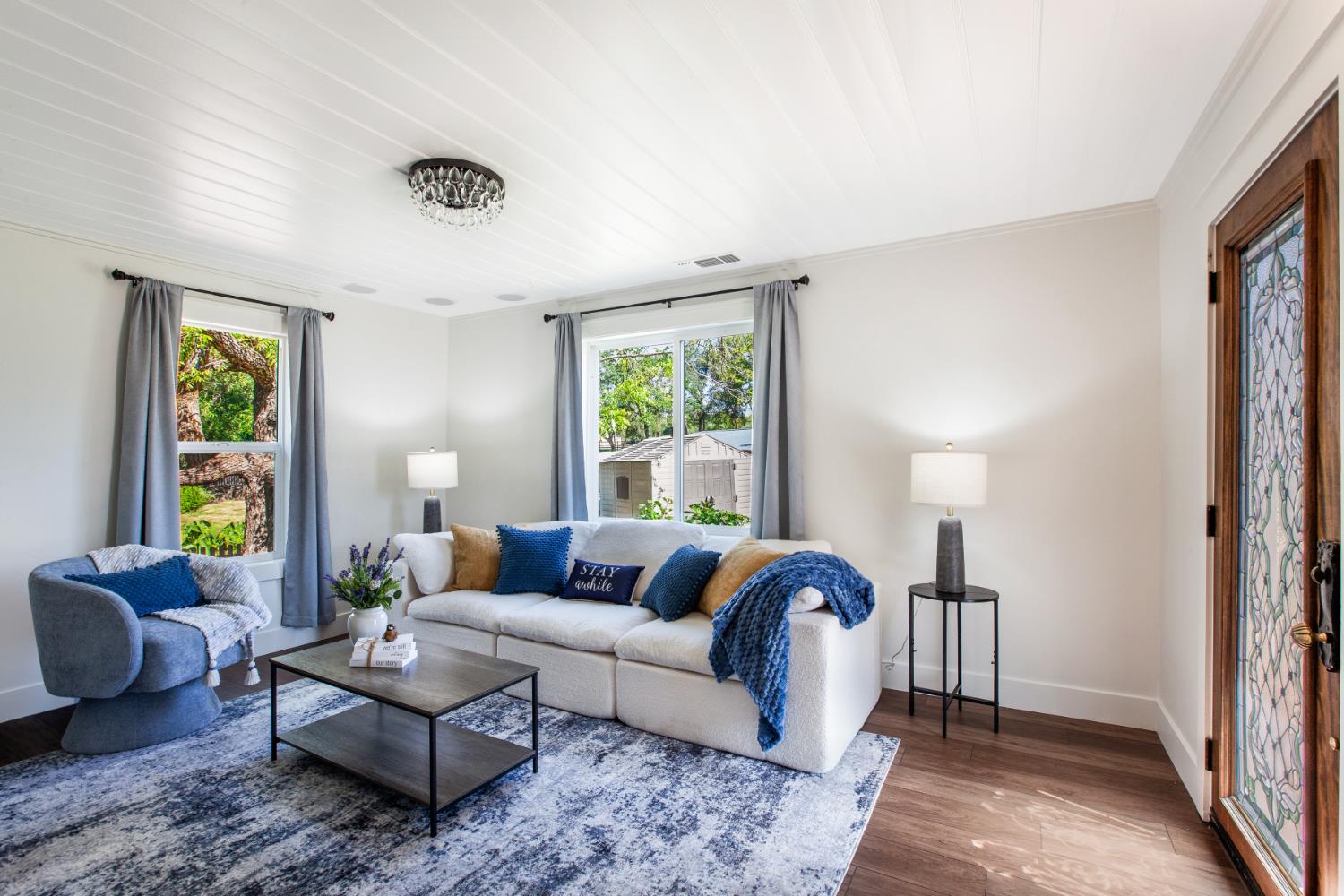 9256 Horseshoe Bar Road