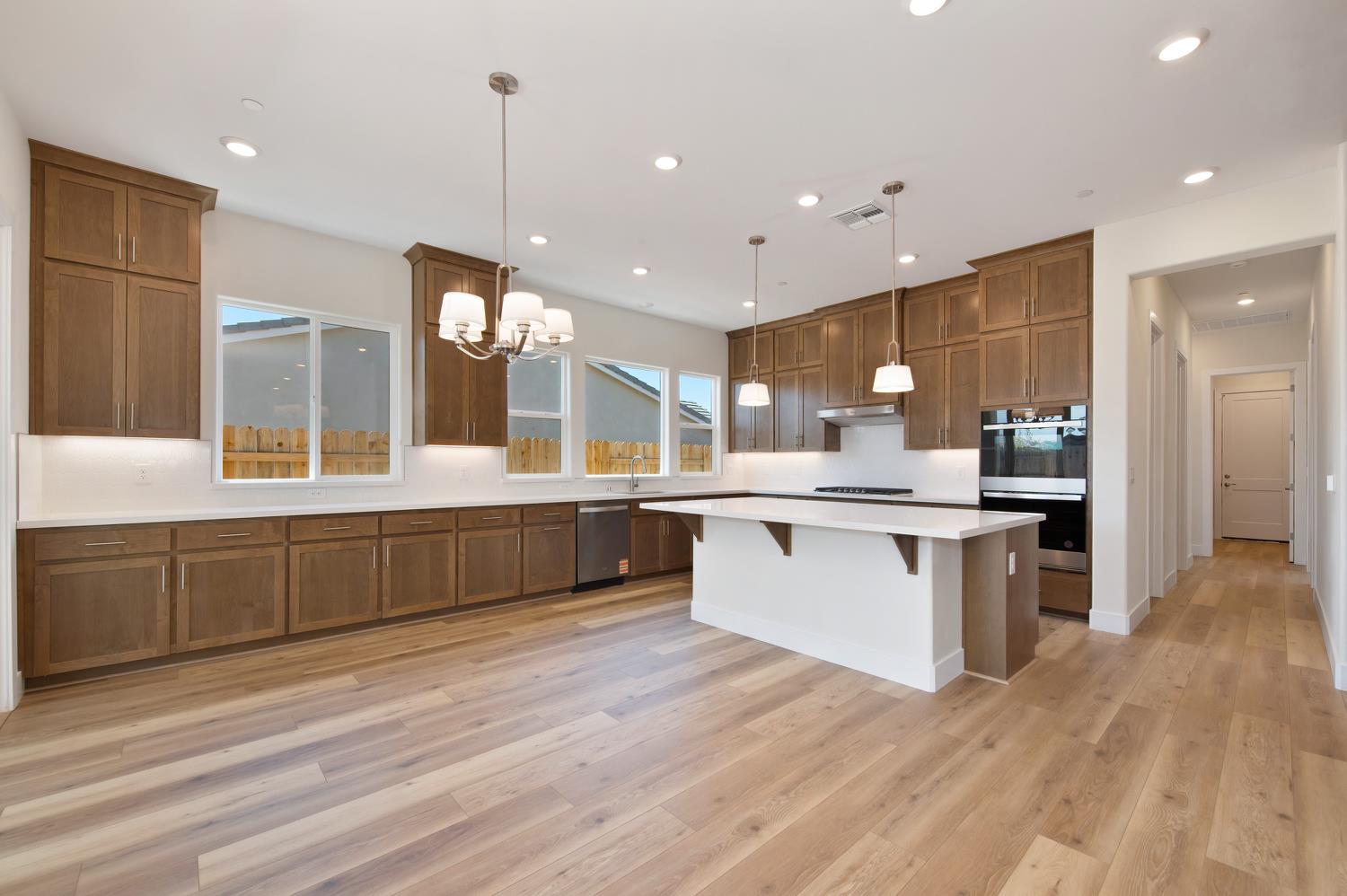 1207 Buck Ridge Drive