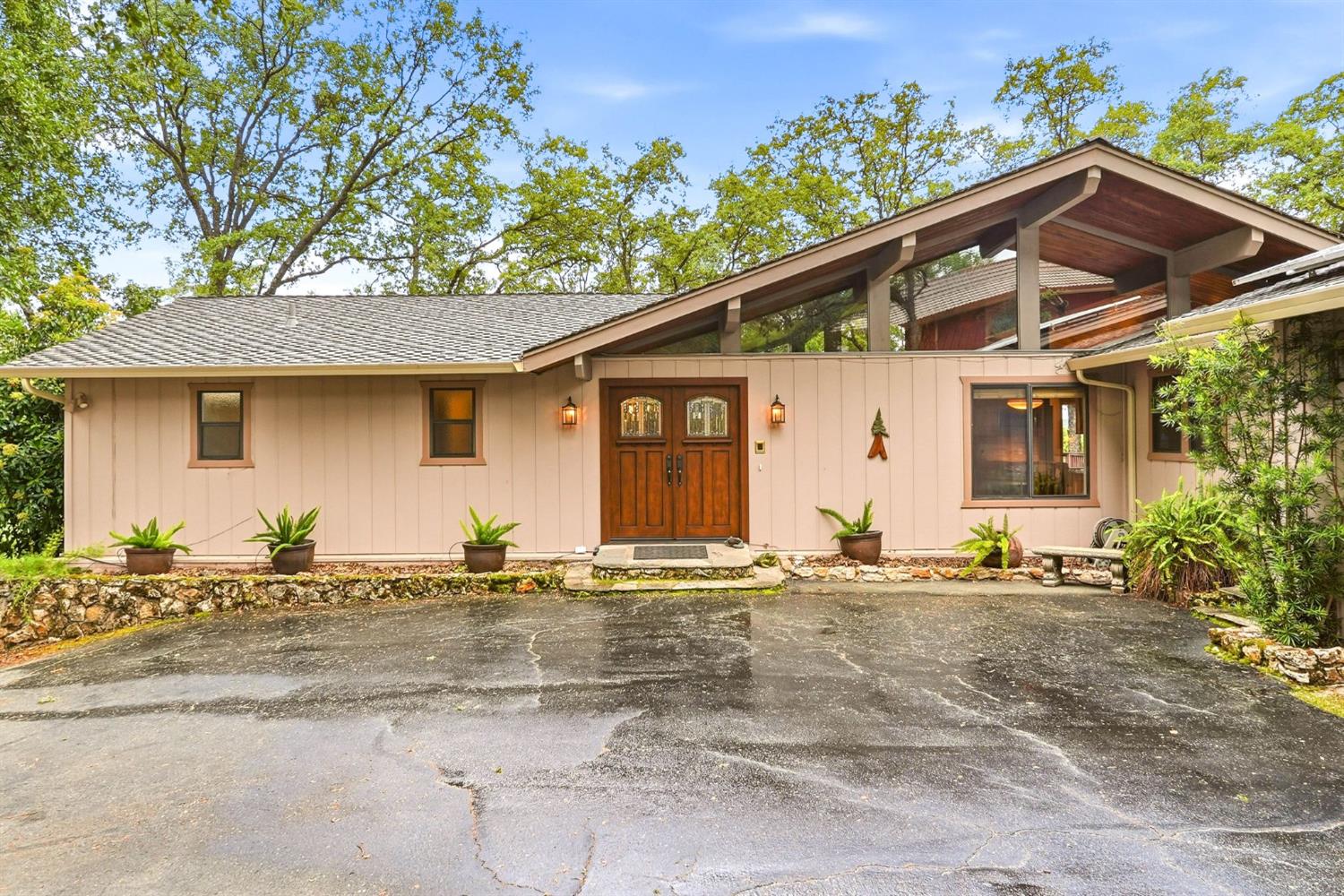 23448 Wayfarer Court