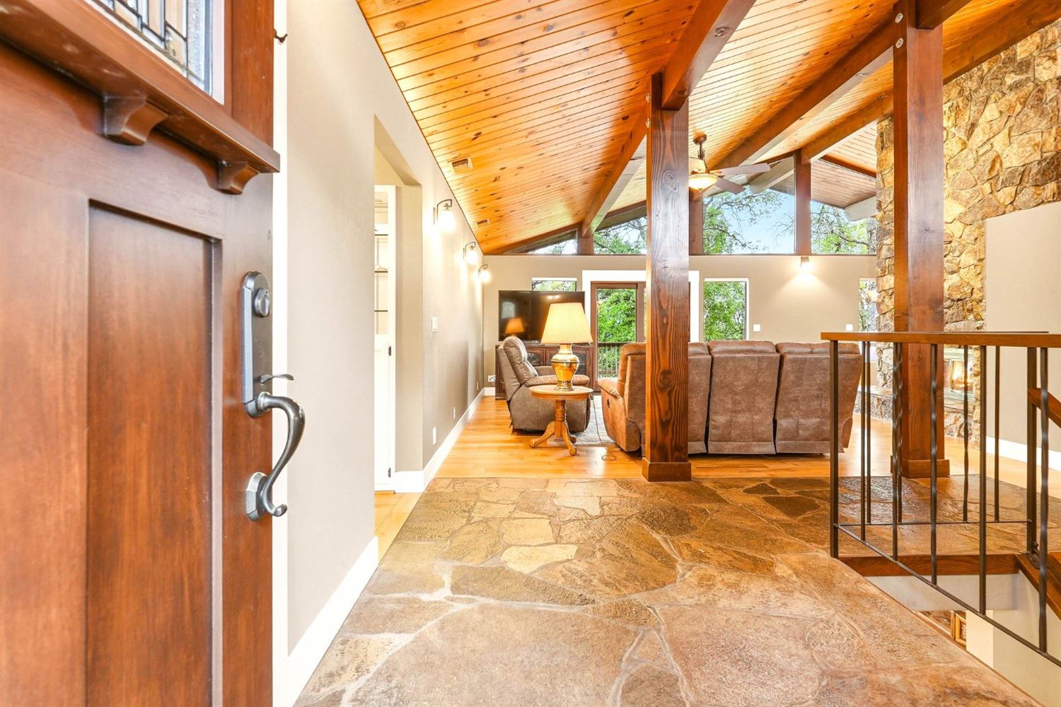 23448 Wayfarer Court