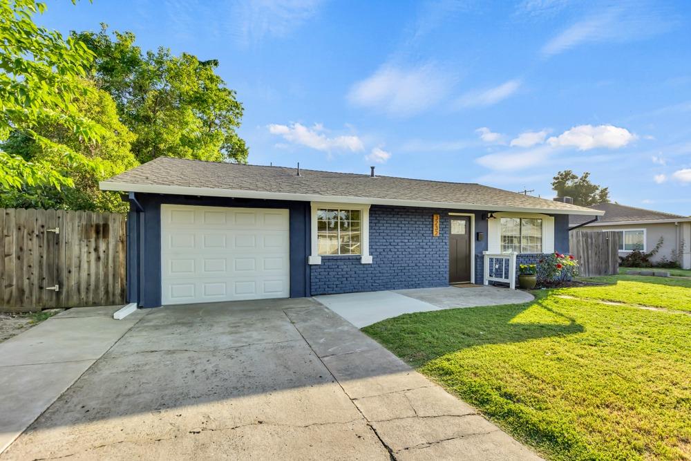 3232 Mayfair Drive