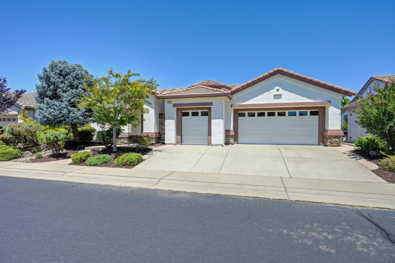 714 Canyon Oak Lane