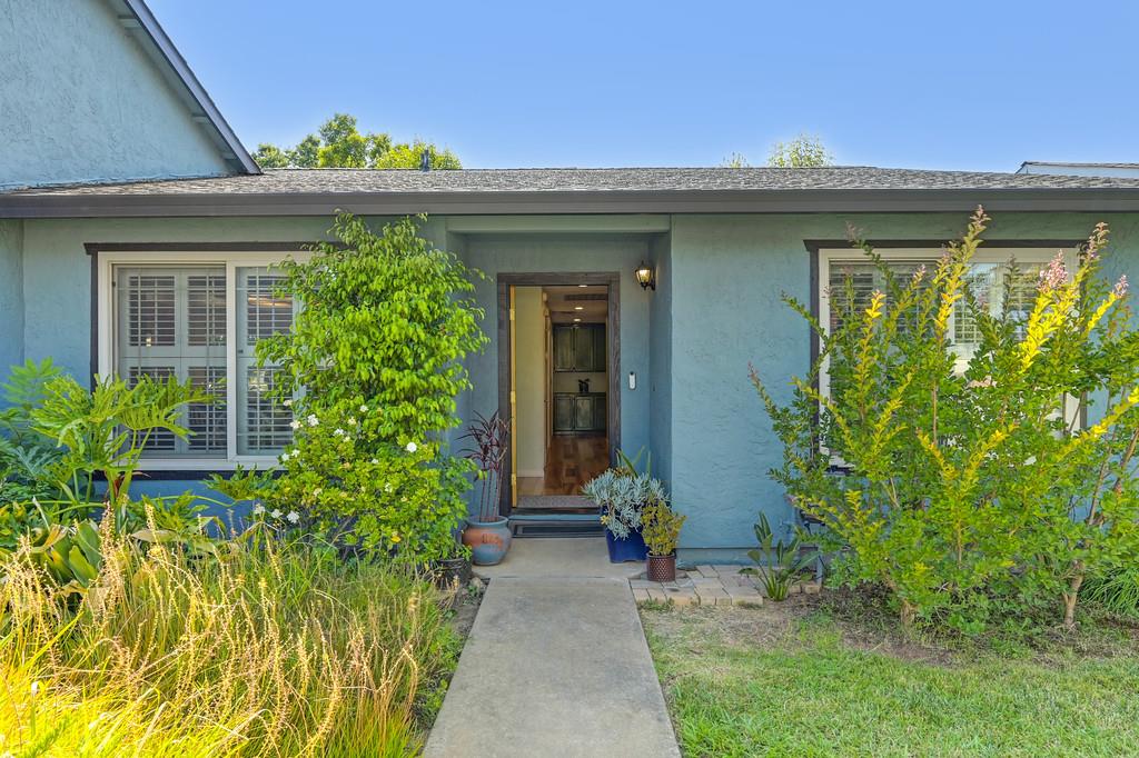 3970 Thornhill Drive